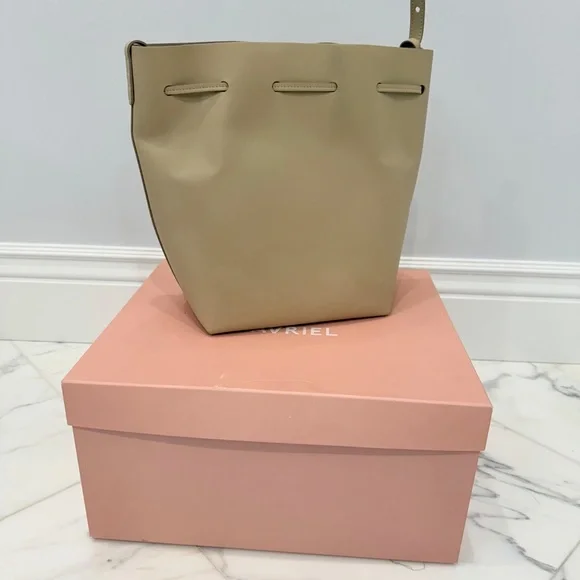 Mansur Gavriel Large Bucket Bag in Sand - Picture 4 of 15
